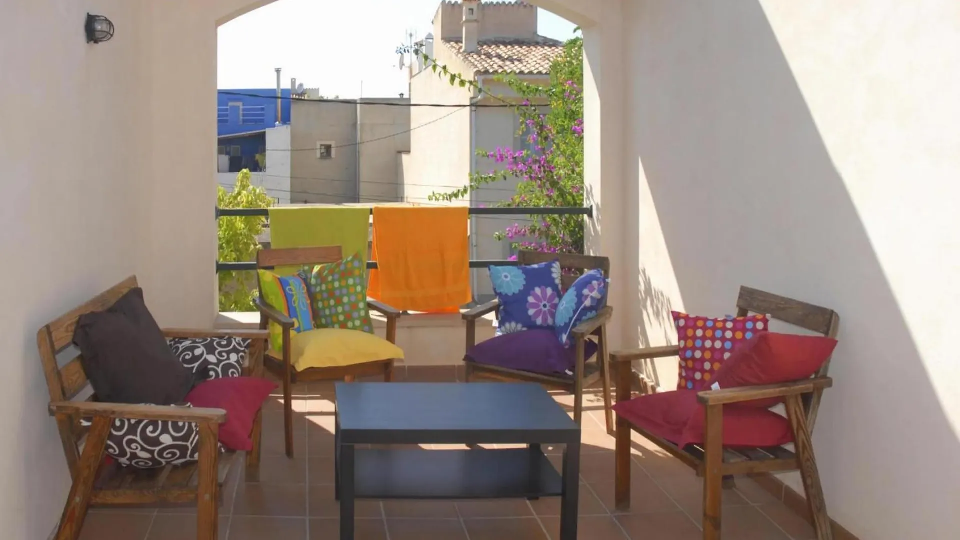 Typical Majorcan House In Illot S'Illot  Tatil Evi S'Illot (Mallorca)